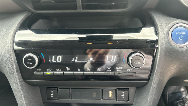 Toyota Yaris Cross 1.5 Hybrid Excel 5dr CVT Hybrid Estate